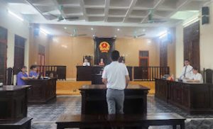 Ls Đông tham gia phiên tòa hình sự