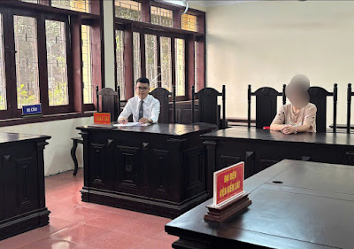 Luật sư Đông Luật sư Đông