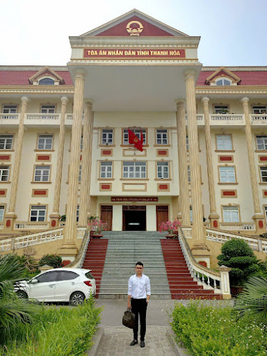 Luật sư Đông Luật sư Đông