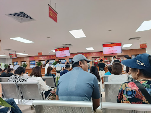 UBND quận Long Biên