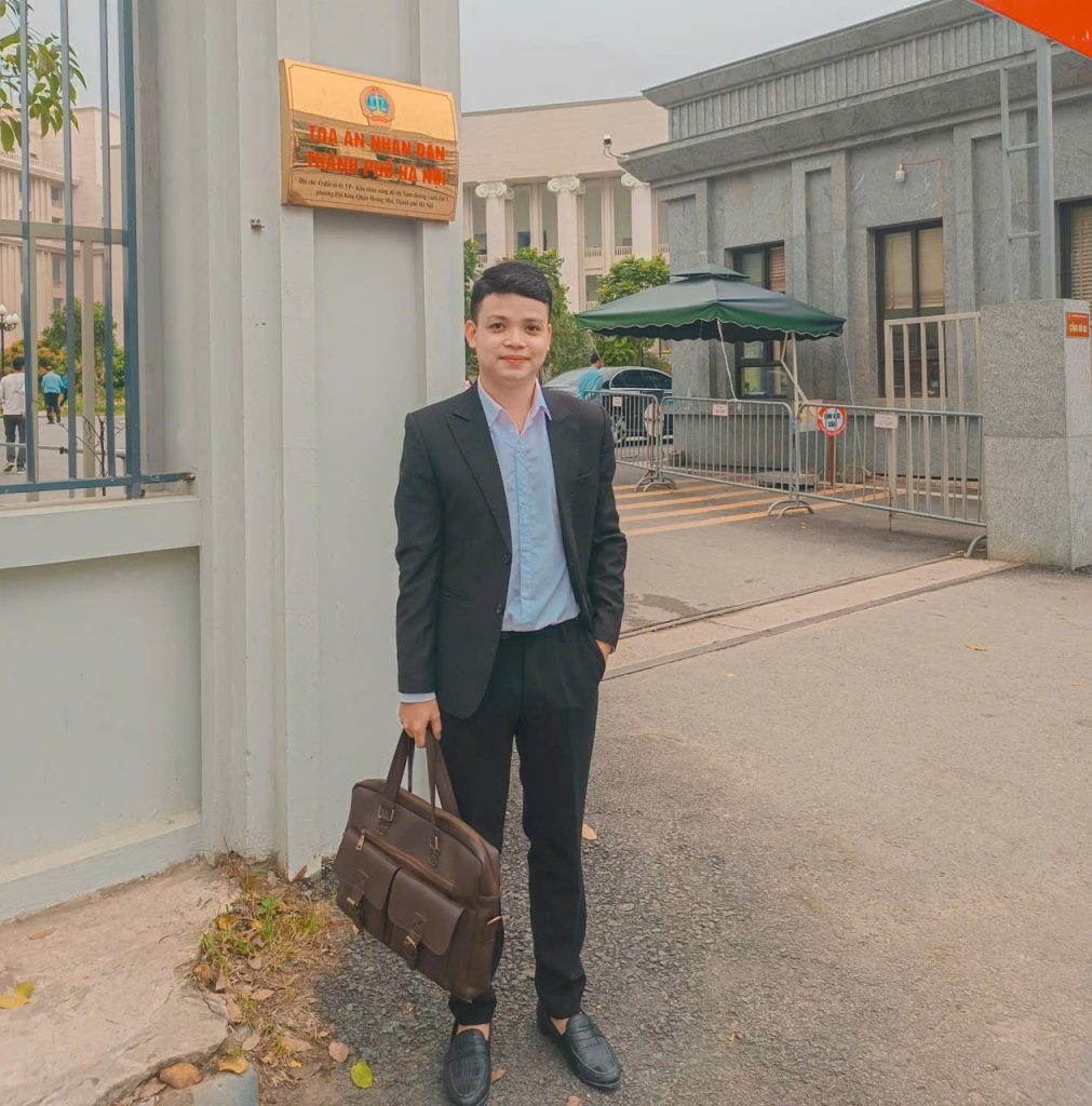 Luật sư Đông tham gia phiên tòa phúc thẩm
