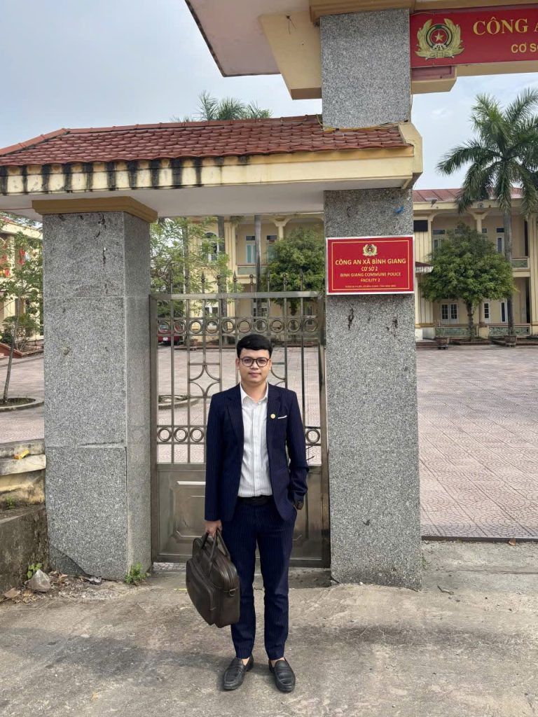 Luật sư Đông làm việc tại Công an Xã Bình Giang - Ninh Bình